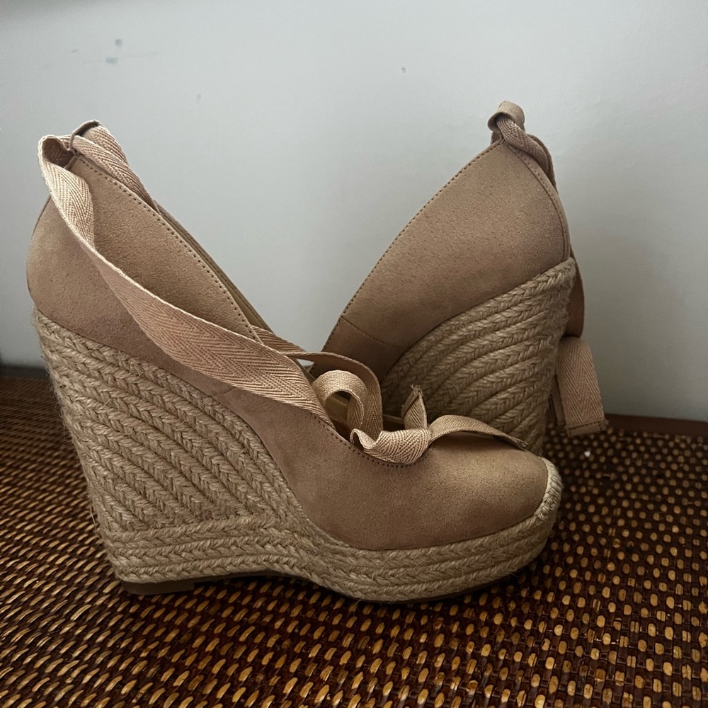 Jessica Simpson Wedge